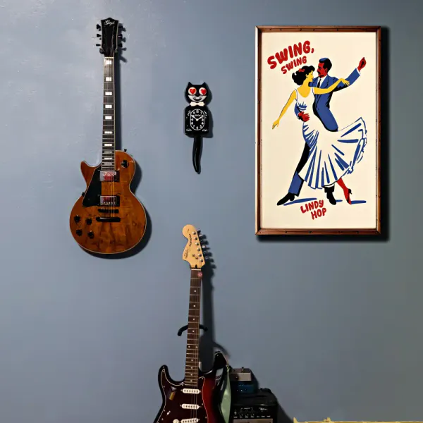 Kit-Cat klokke Classic Black Heart Eyes